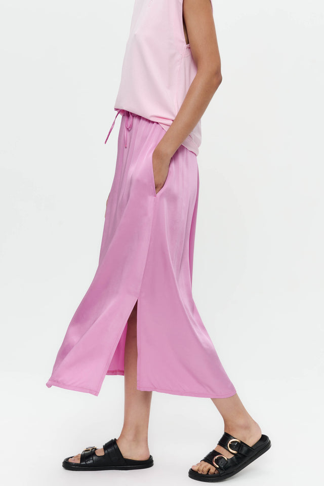 Ina shiny saten rayon viscose skirt | Pink