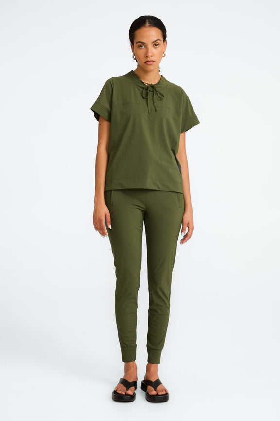 John strech technical jersey pants | Oliva green